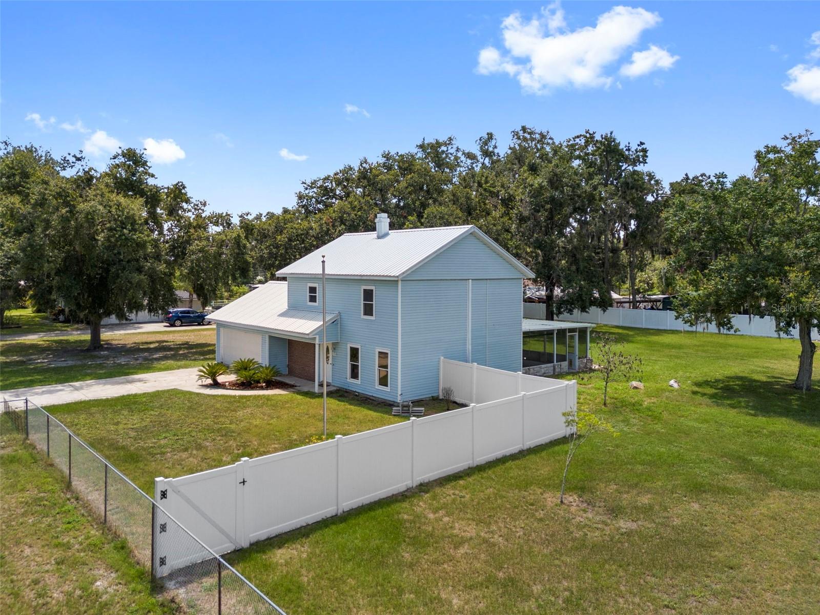 Image 38 of 45 For 4046 Hollyhead Circle S