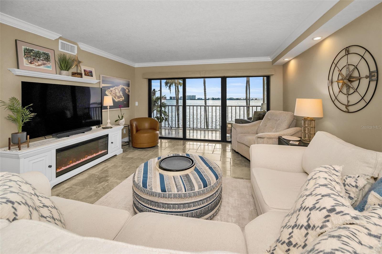 Image 11 of 61 For 55 Rogers Street 402