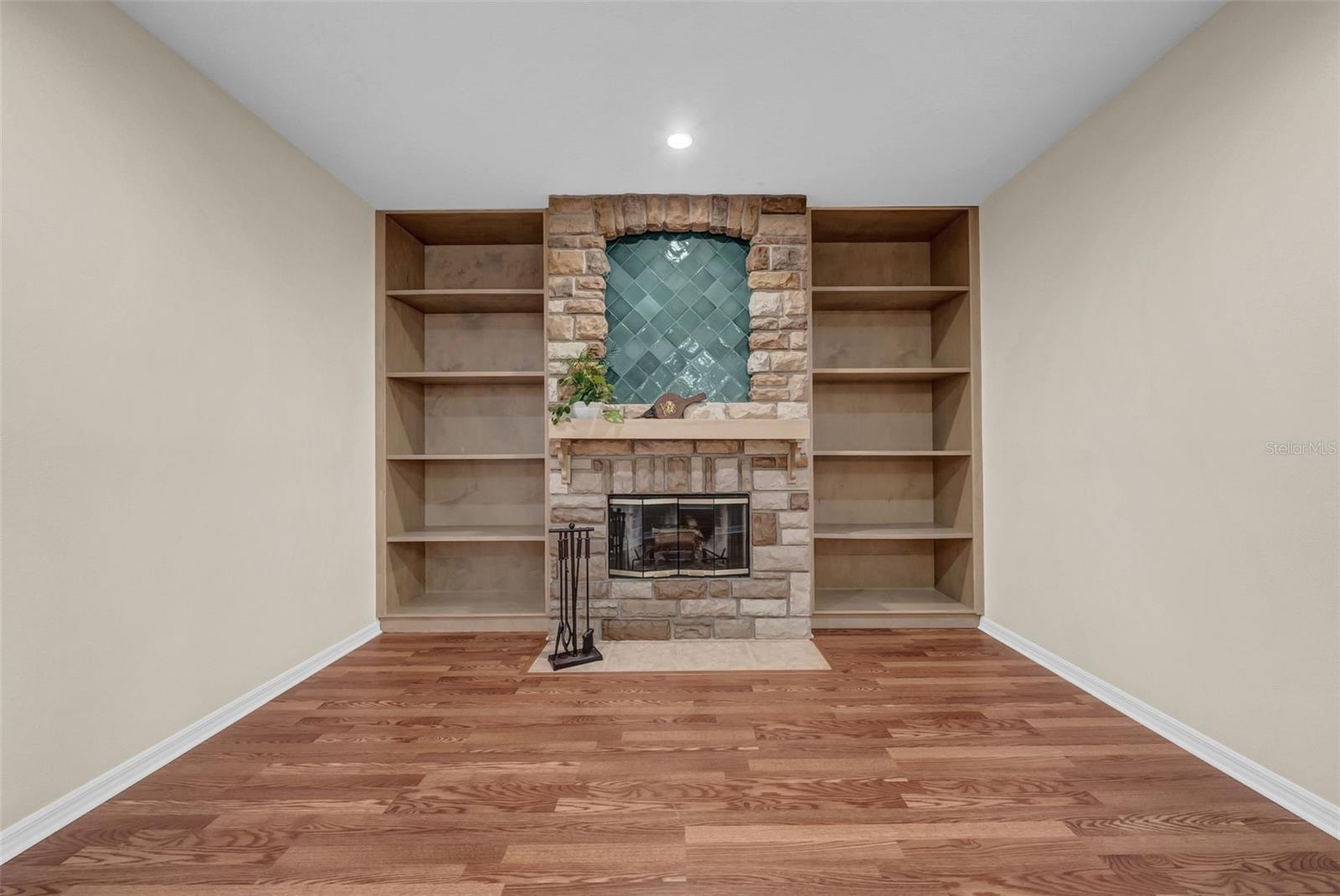 Image 18 of 57 For 4242 Wharton Way