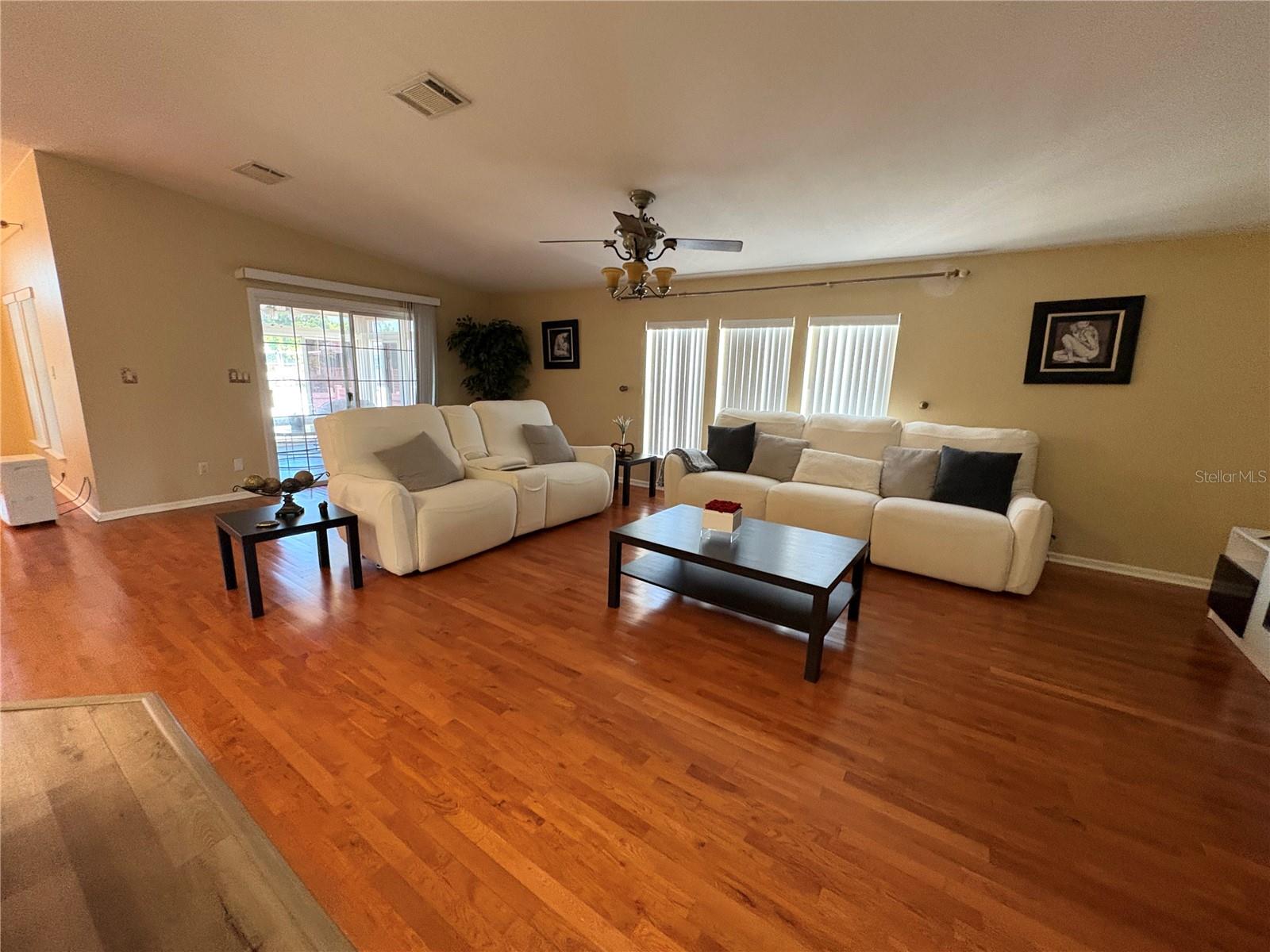 Image 9 of 46 For 8472 Fantasia Park Way