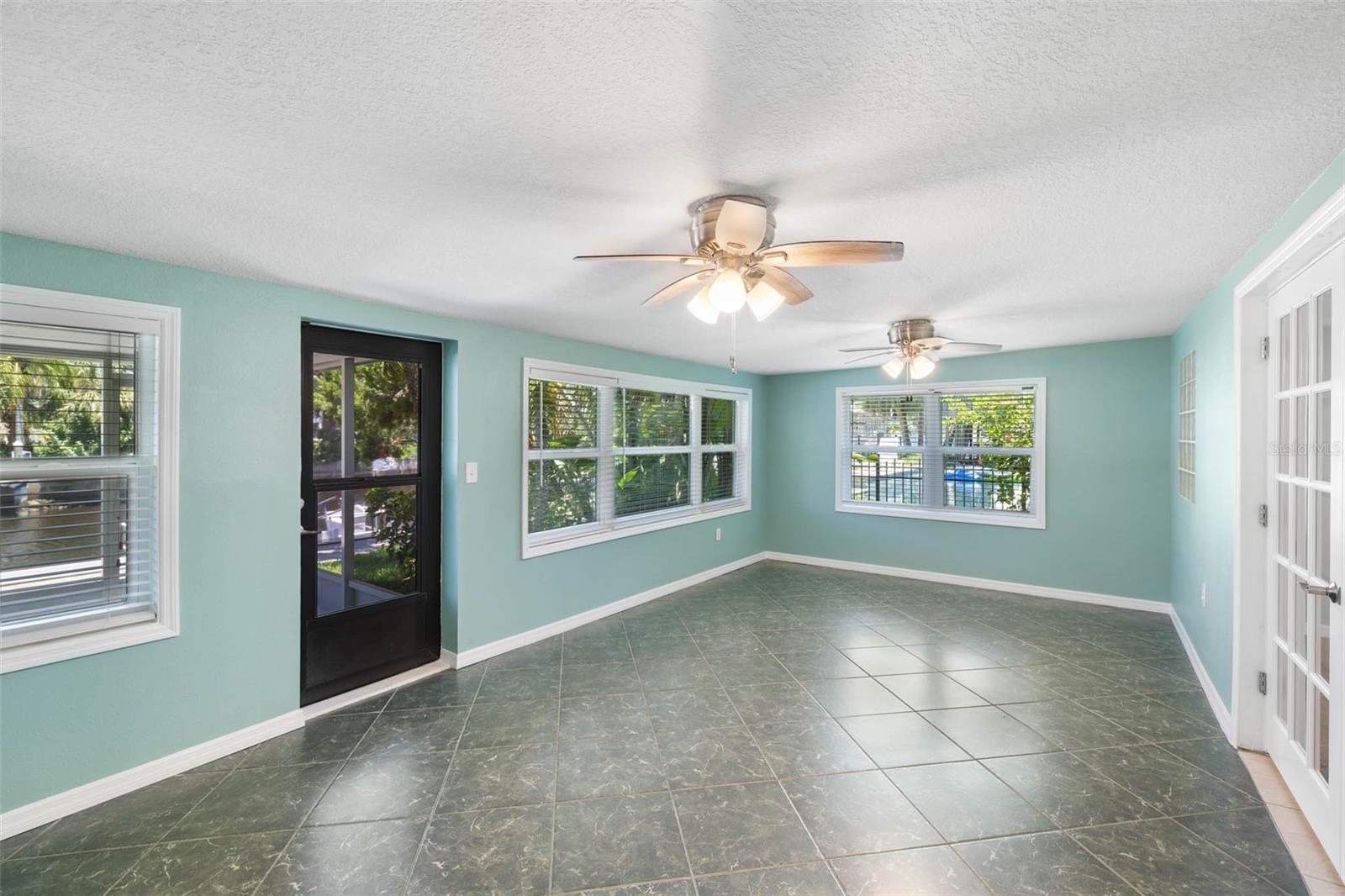 Image 10 of 27 For 7313 Hatteras Drive