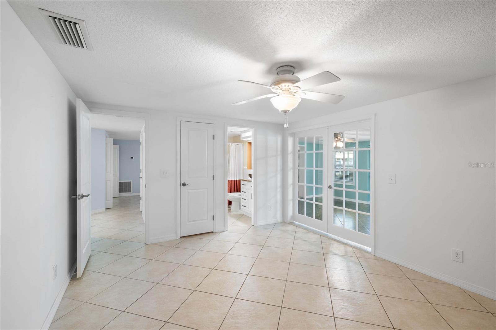 Image 16 of 27 For 7313 Hatteras Drive