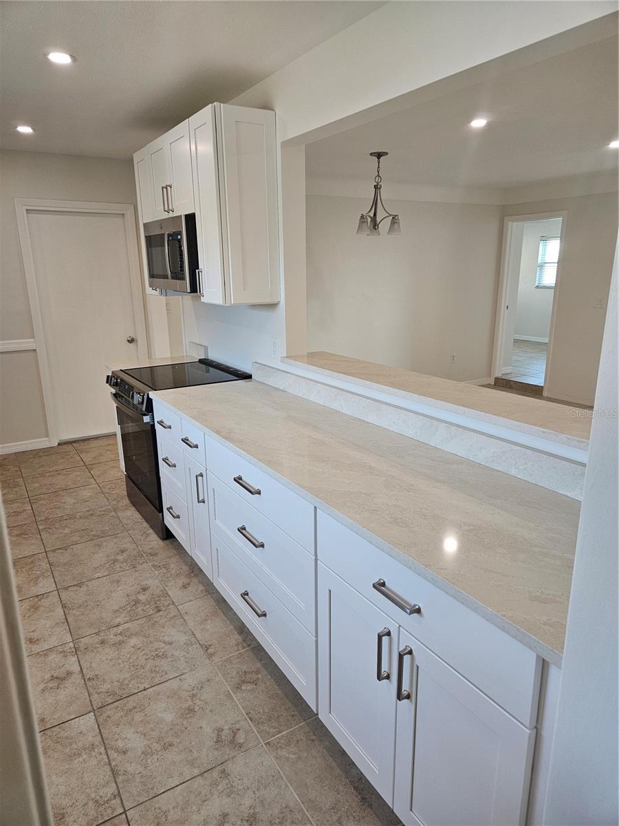 Image 5 of 24 For 12551 79th Avenue