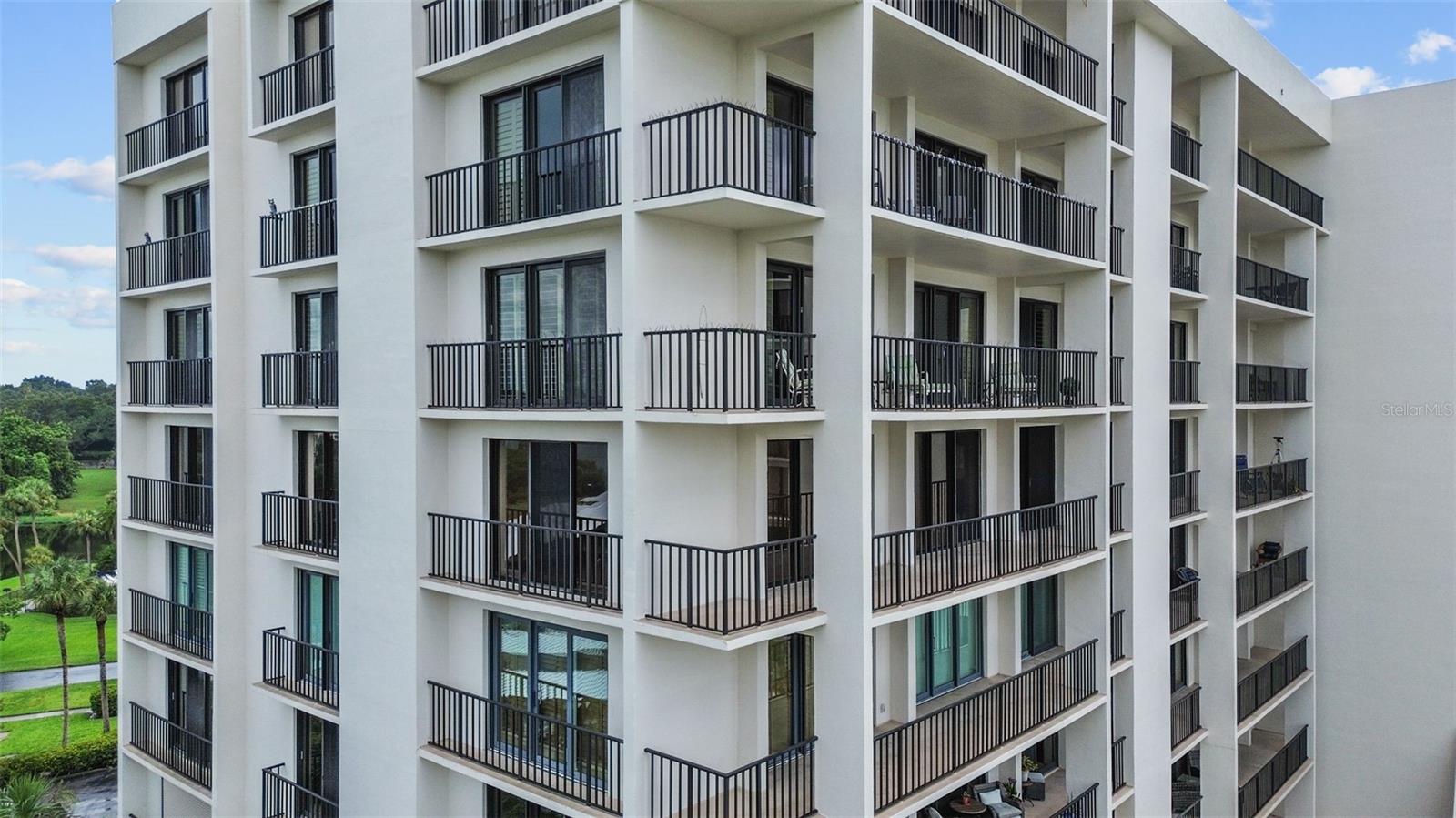 Listing photo id 33 for 150 Belleview Boulevard 507