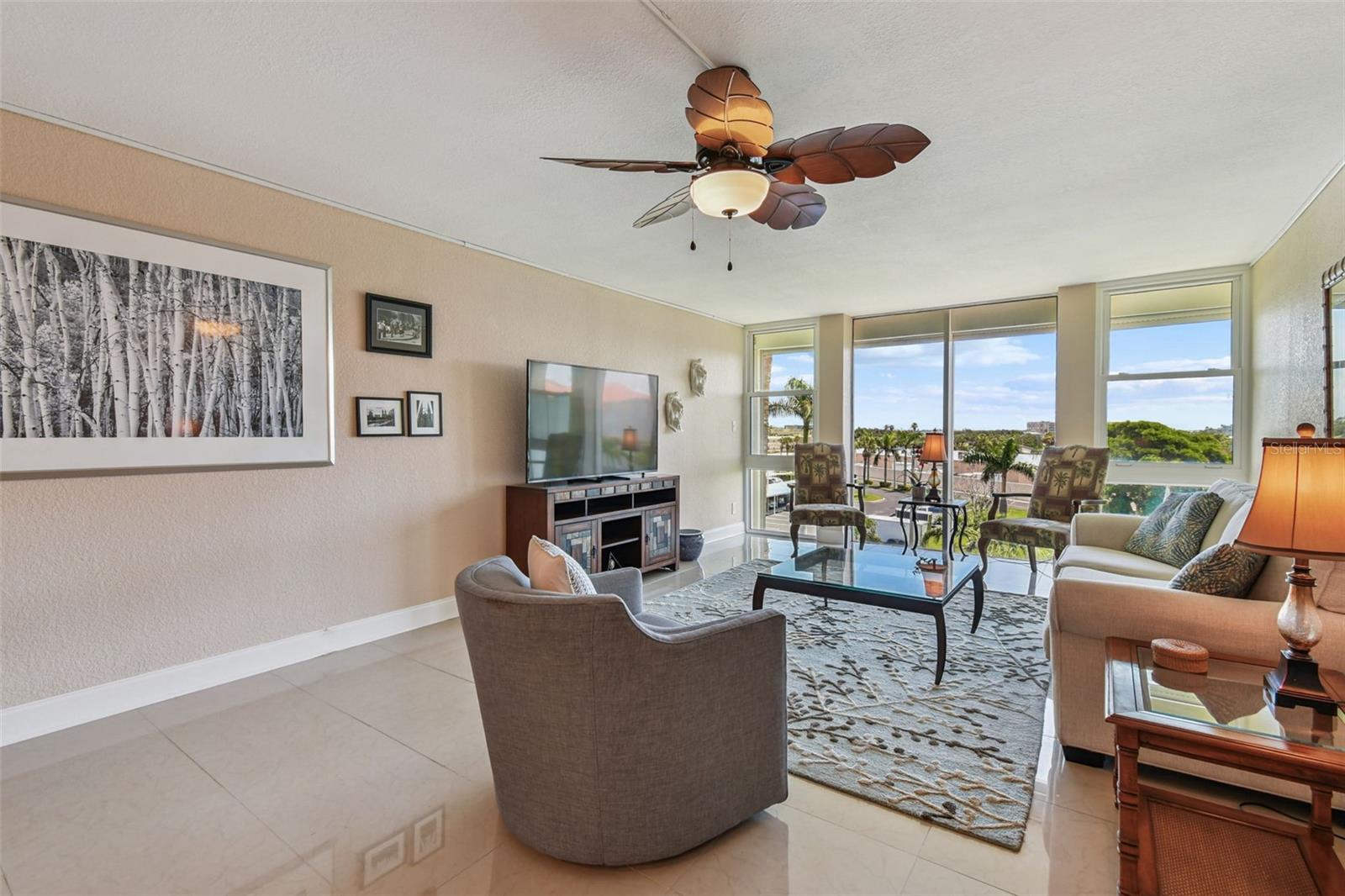 Image 15 of 64 For 7400 Sun Island Drive S 411