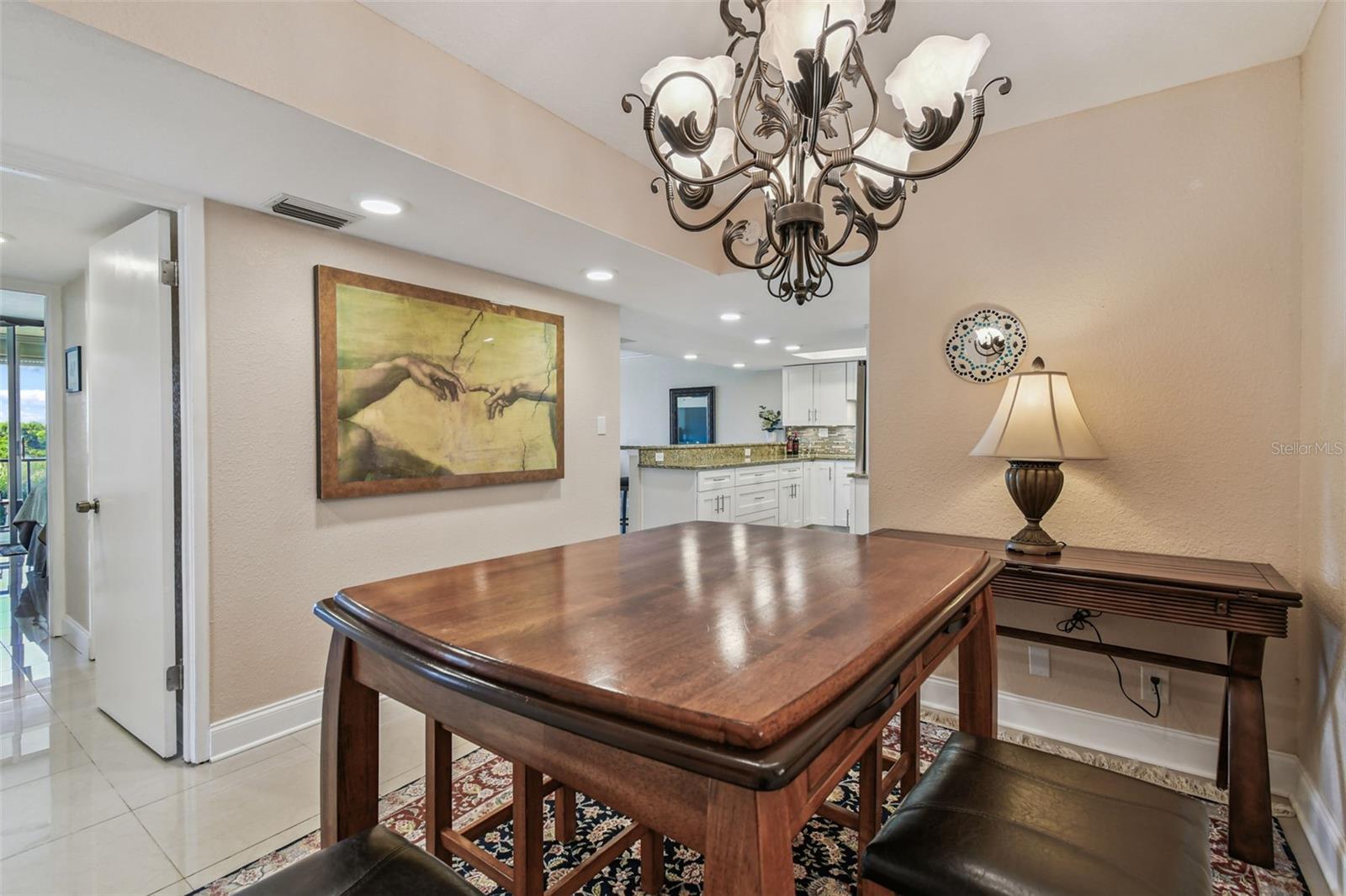 Image 21 of 64 For 7400 Sun Island Drive S 411