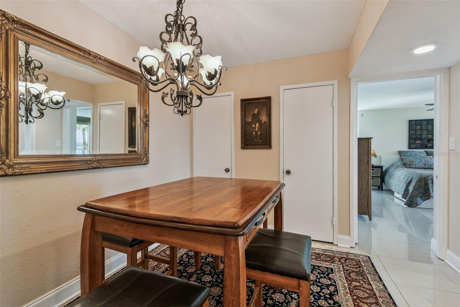 Image 22 of 64 For 7400 Sun Island Drive S 411