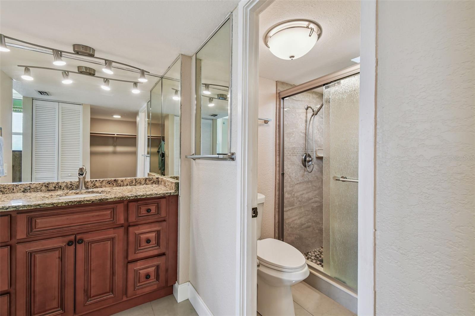 Image 26 of 64 For 7400 Sun Island Drive S 411