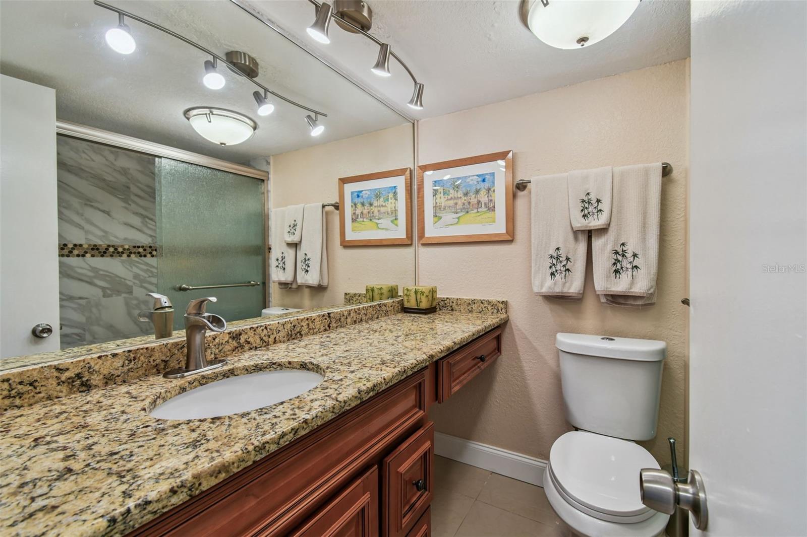 Image 30 of 64 For 7400 Sun Island Drive S 411