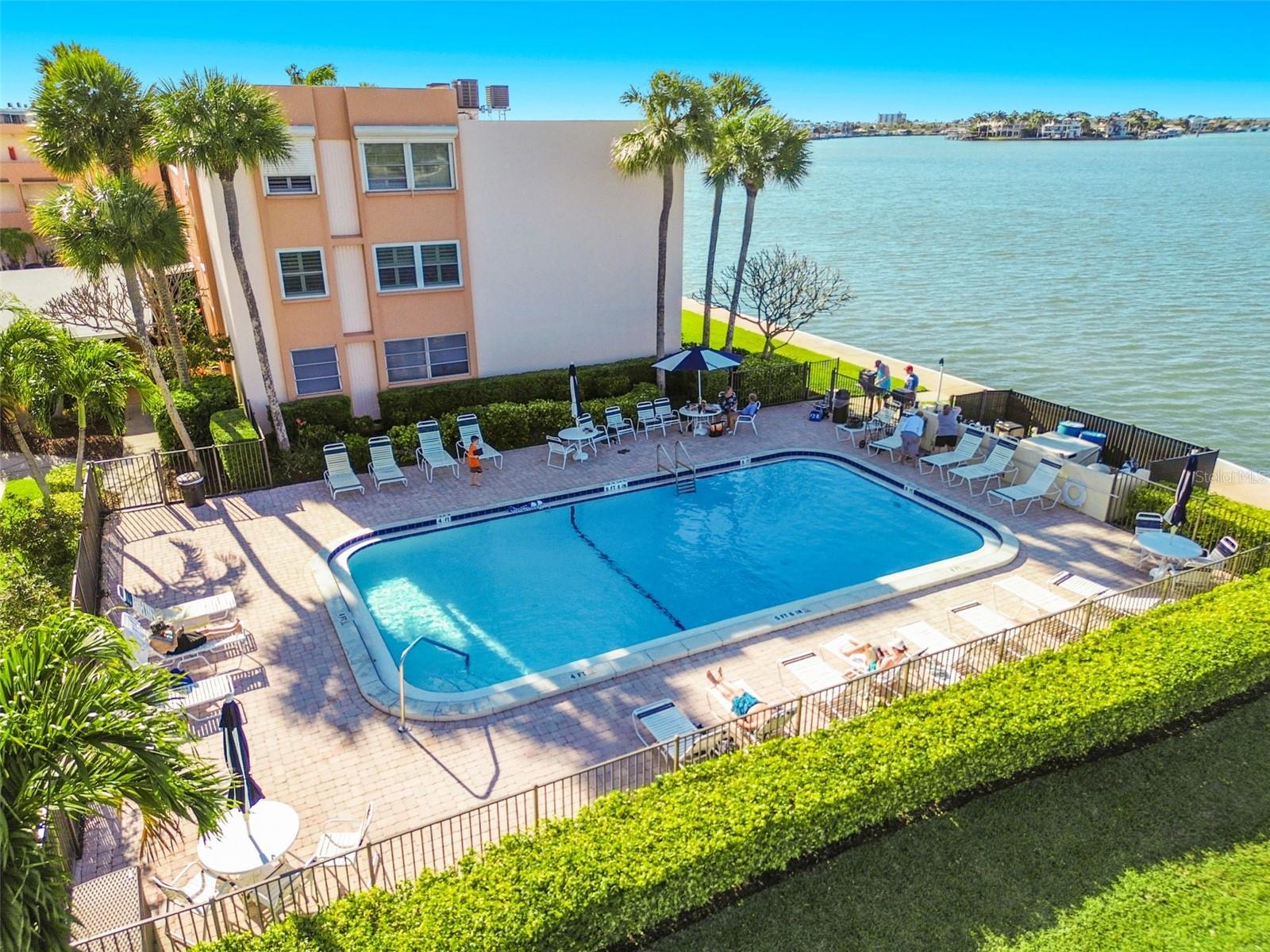 Image 47 of 64 For 7400 Sun Island Drive S 411