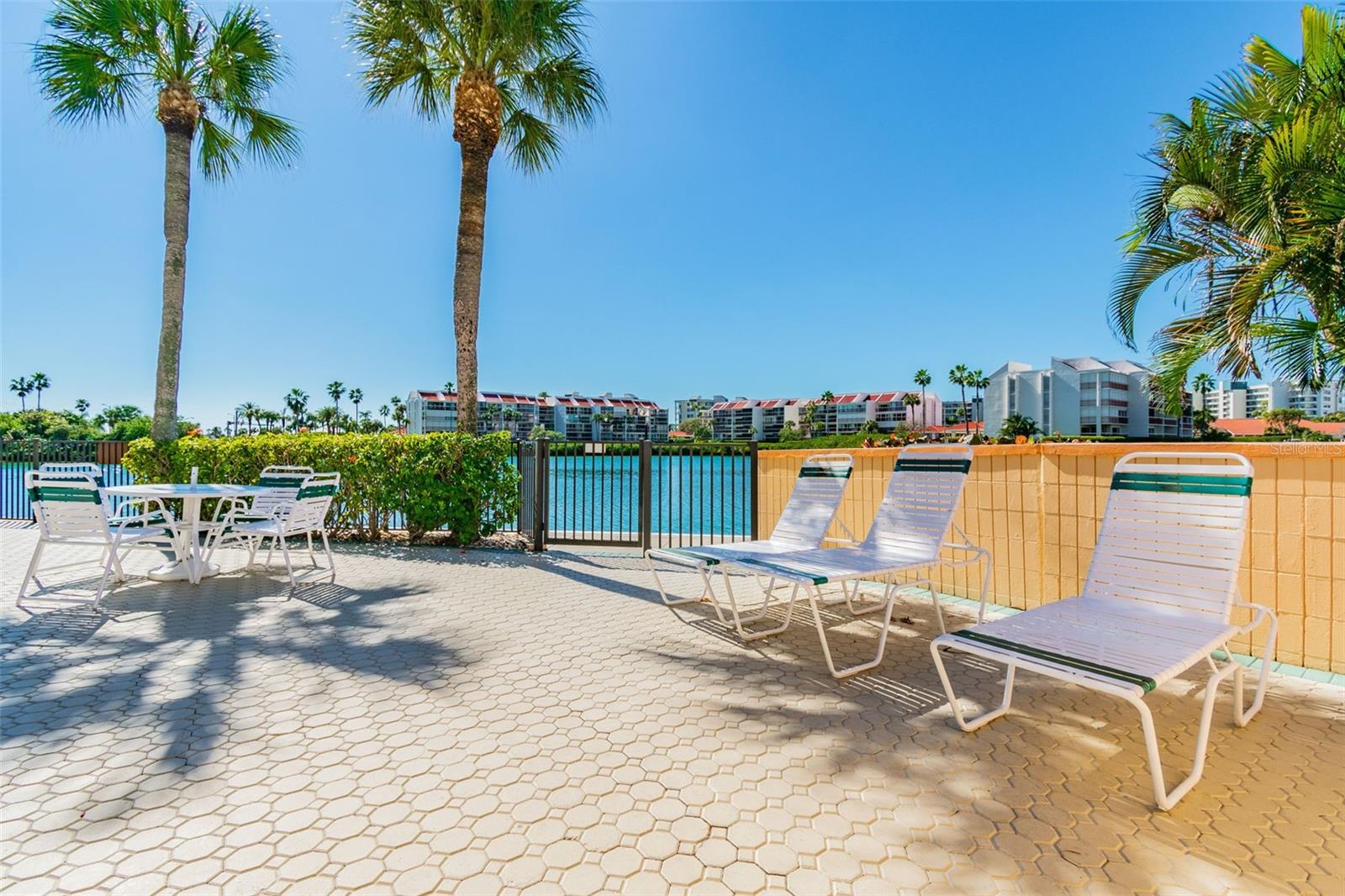 Image 52 of 64 For 7400 Sun Island Drive S 411
