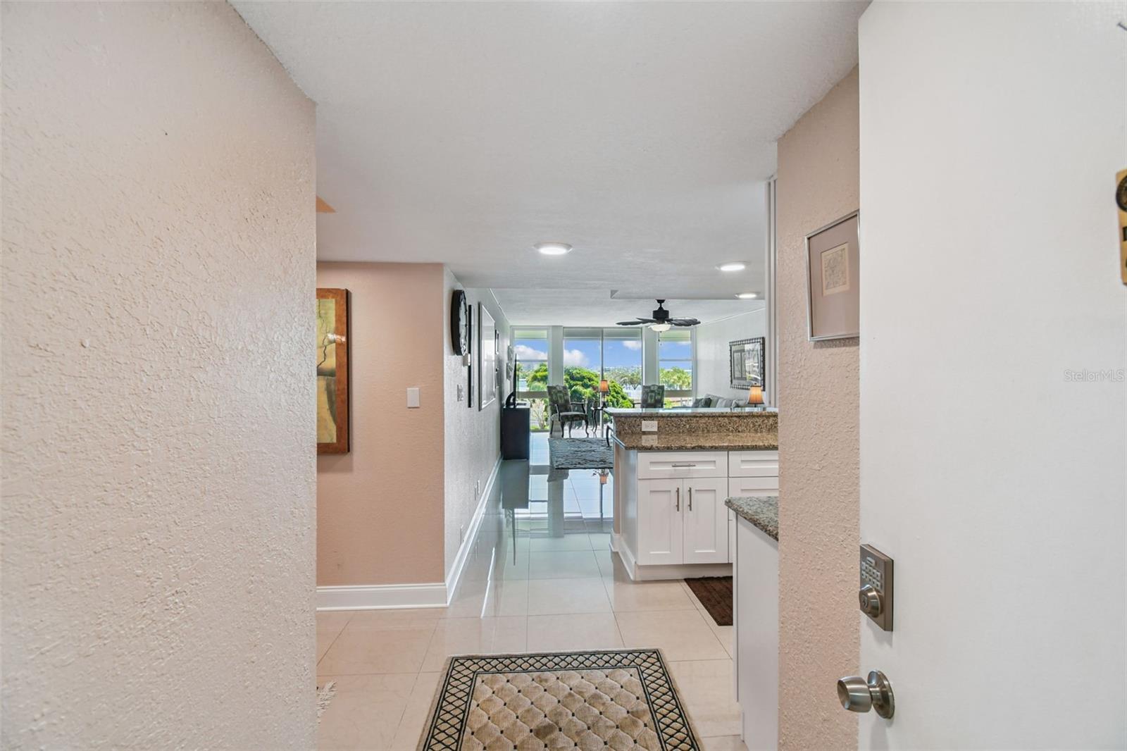 Image 7 of 64 For 7400 Sun Island Drive S 411