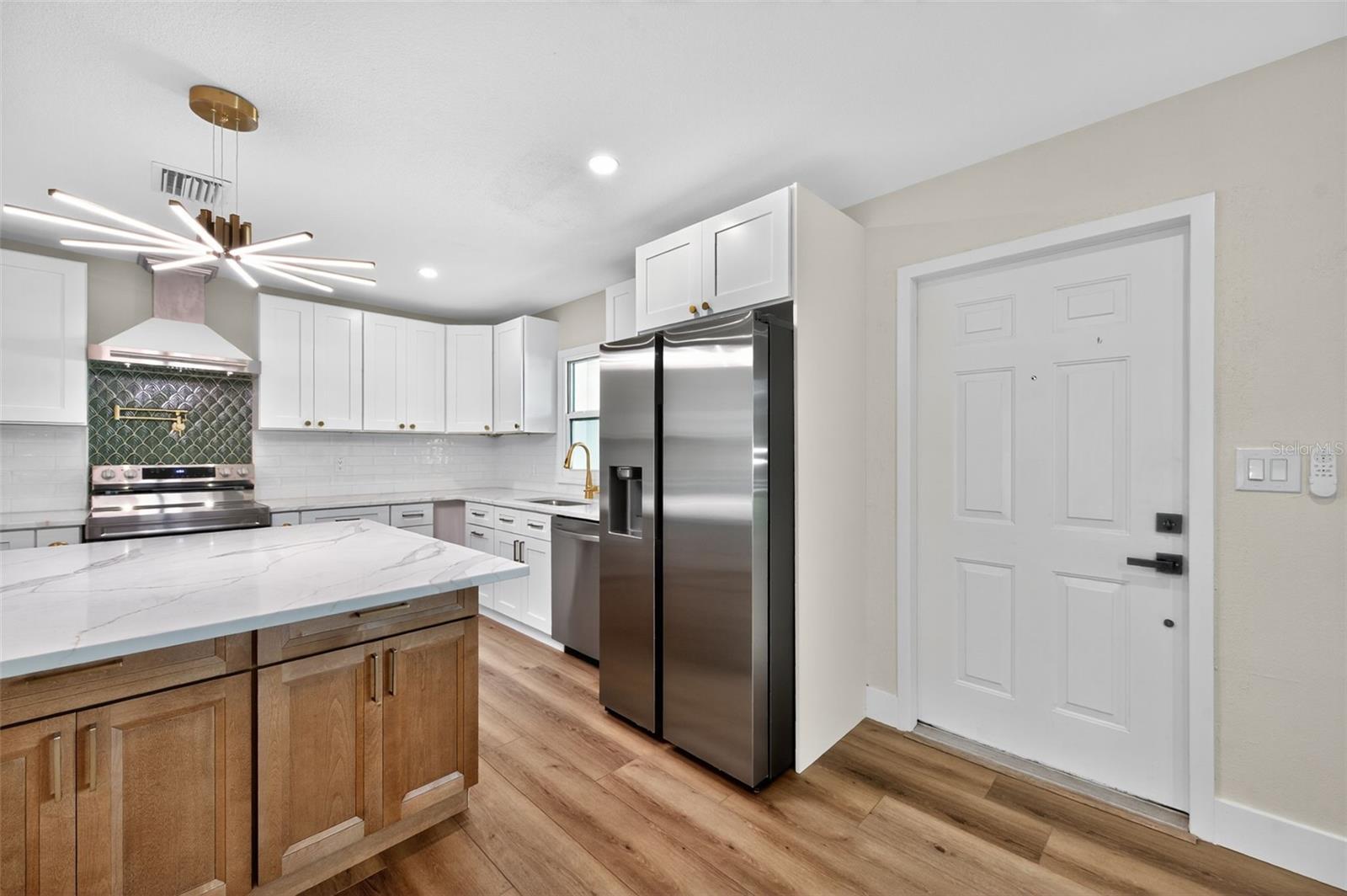 Image 7 of 30 For 6549 19th Street N