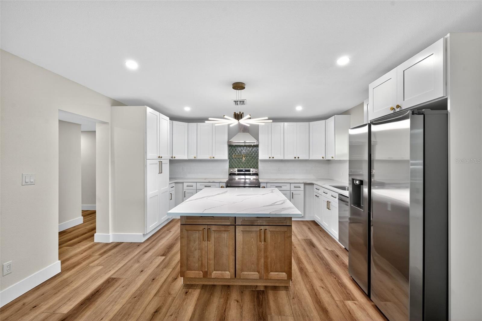 Image 8 of 30 For 6549 19th Street N