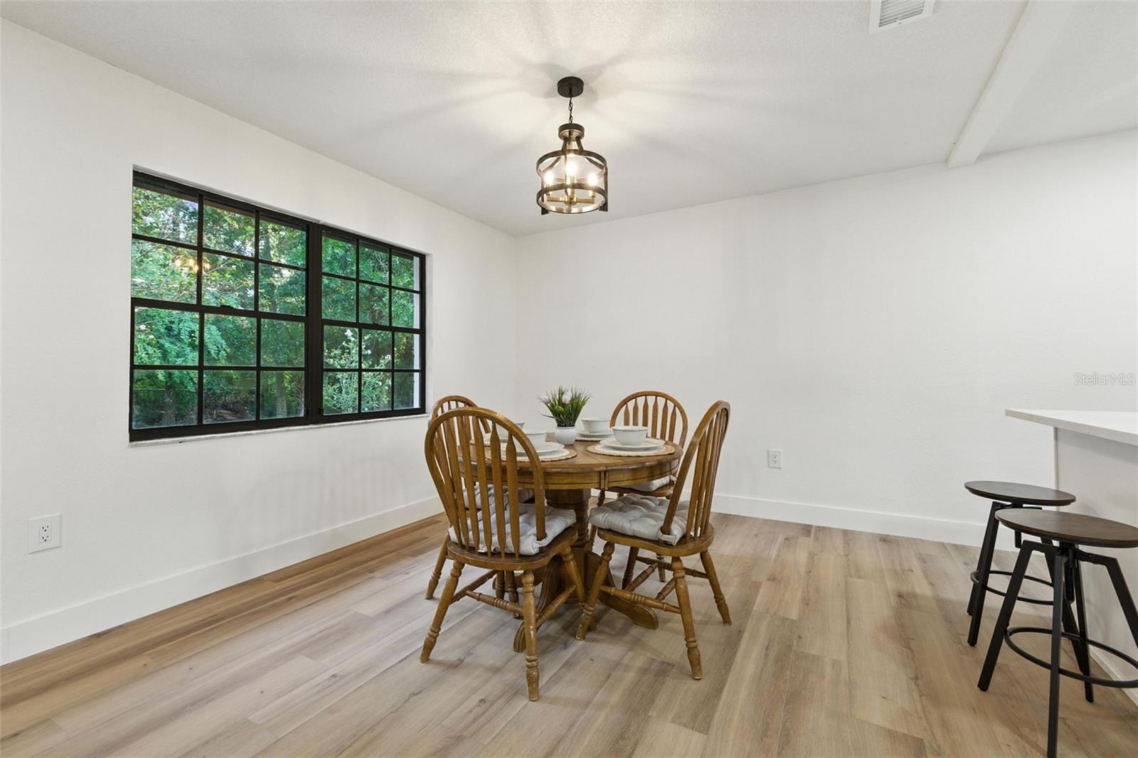 Image 13 of 30 For 6940 Newman Circle E