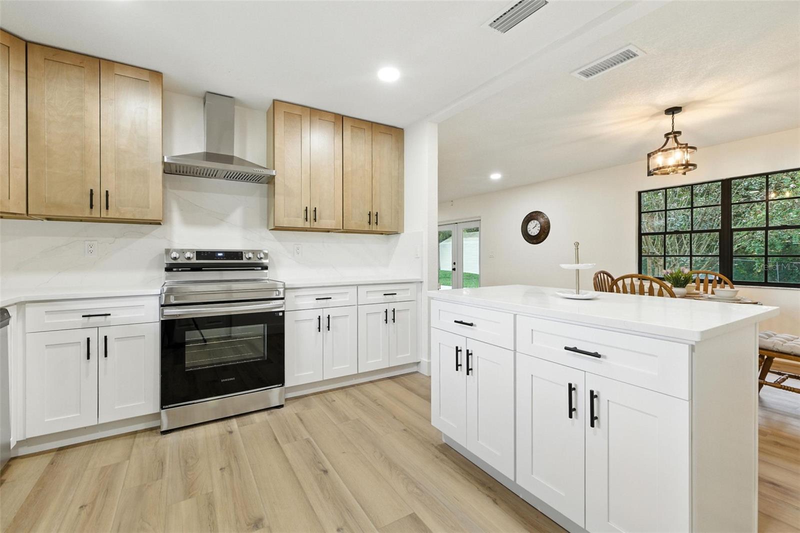 Image 14 of 30 For 6940 Newman Circle E