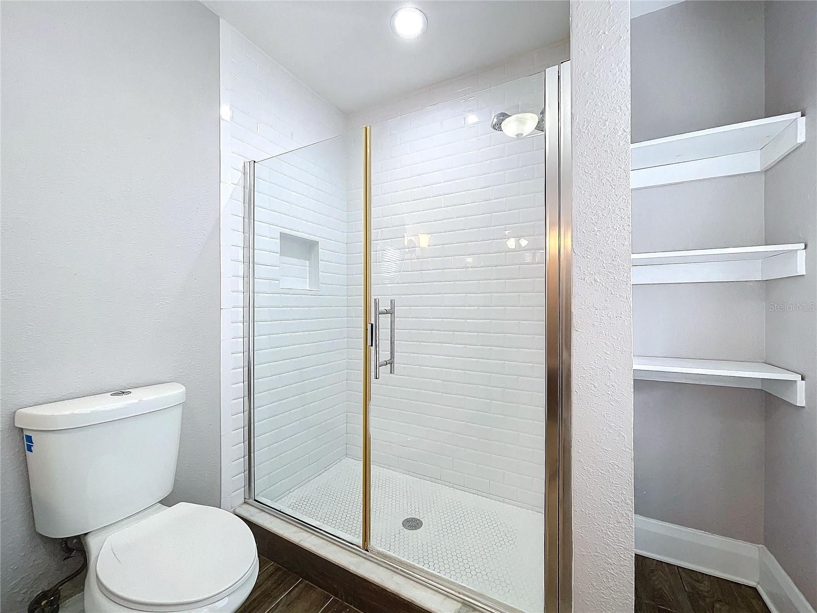 Image 31 of 48 For 213 Wilder Avenue