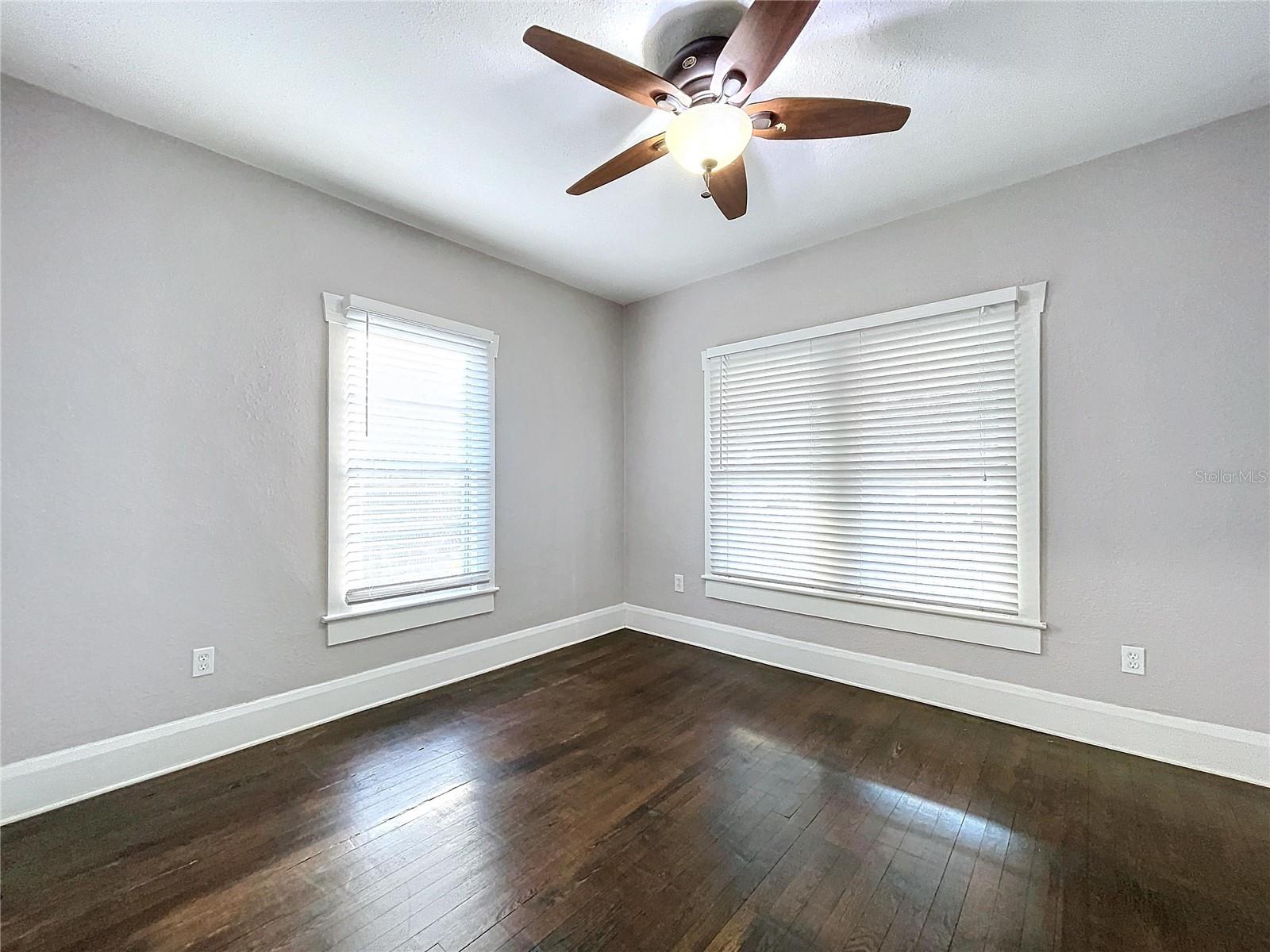 Image 36 of 48 For 213 Wilder Avenue