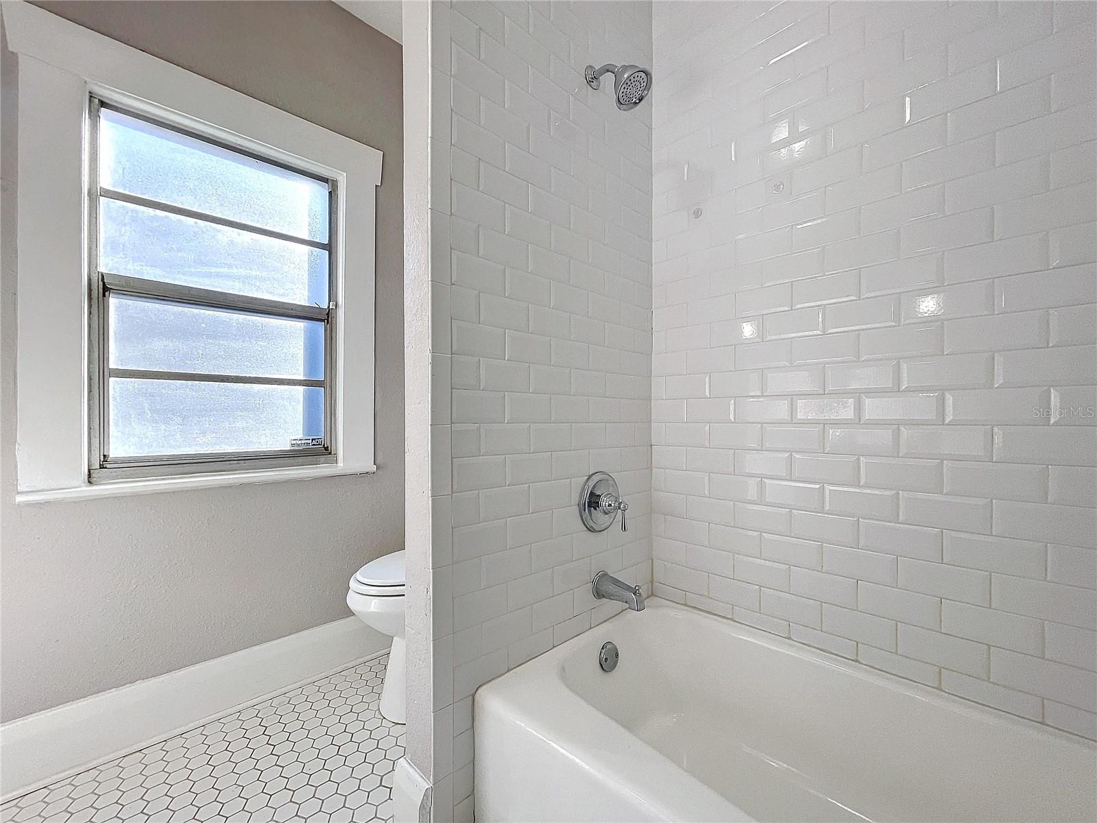 Image 40 of 48 For 213 Wilder Avenue