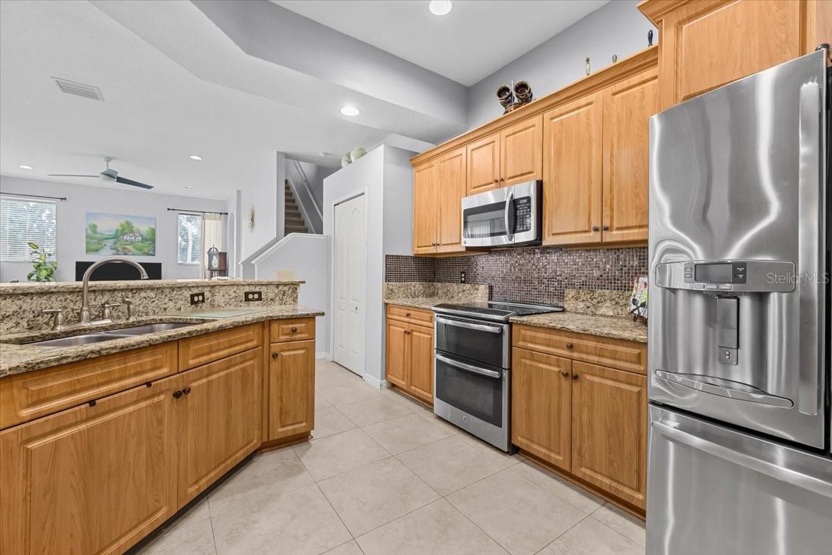 Image 9 of 35 For 3613 Pendleton Way