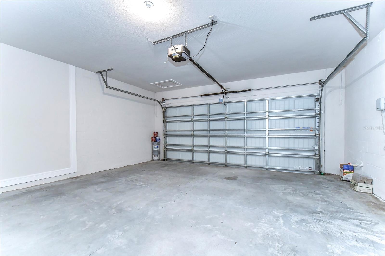 Listing photo id 23 for 30600 Thunderbird Drive