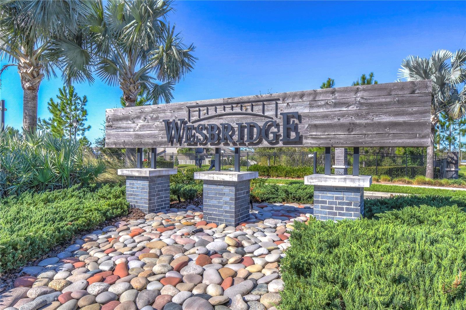 Listing photo id 38 for 30600 Thunderbird Drive