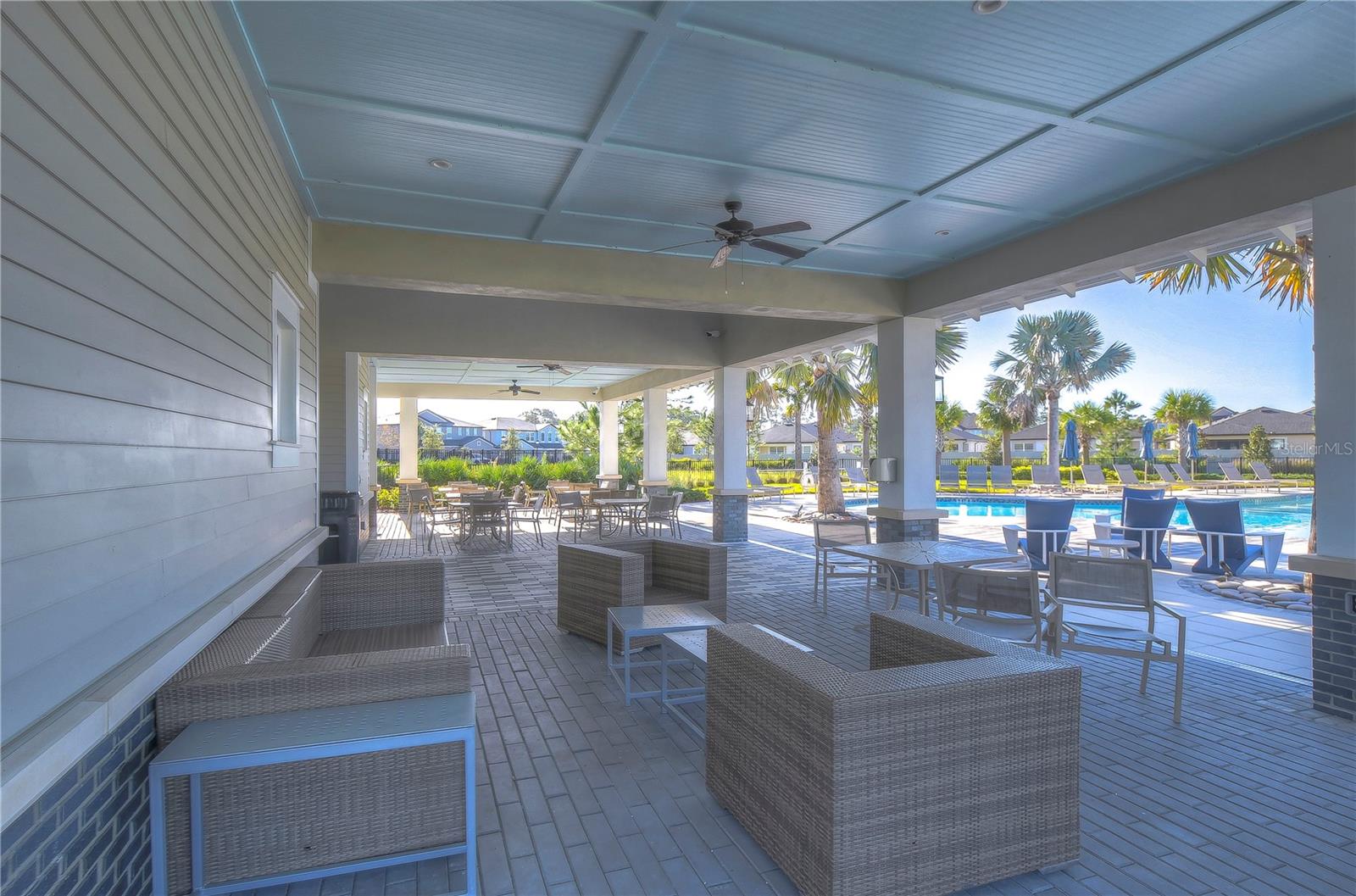Listing photo id 42 for 30600 Thunderbird Drive