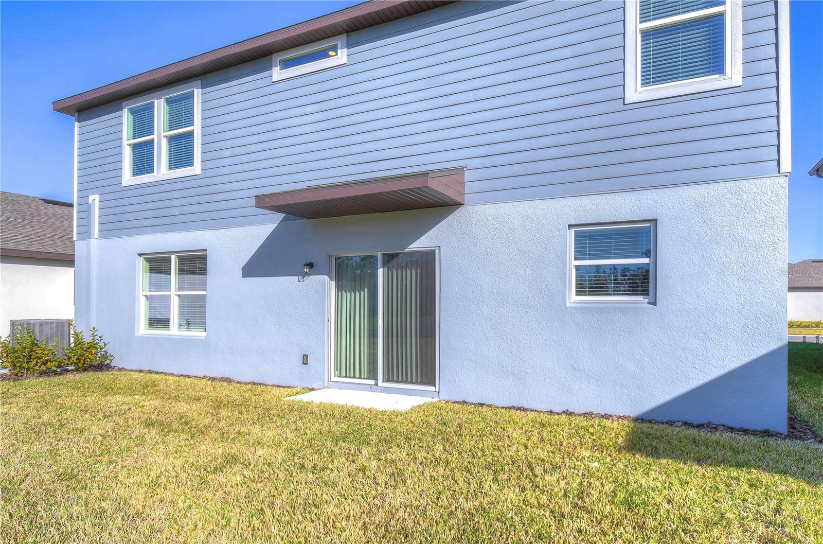 Listing photo id 3 for 30600 Thunderbird Drive
