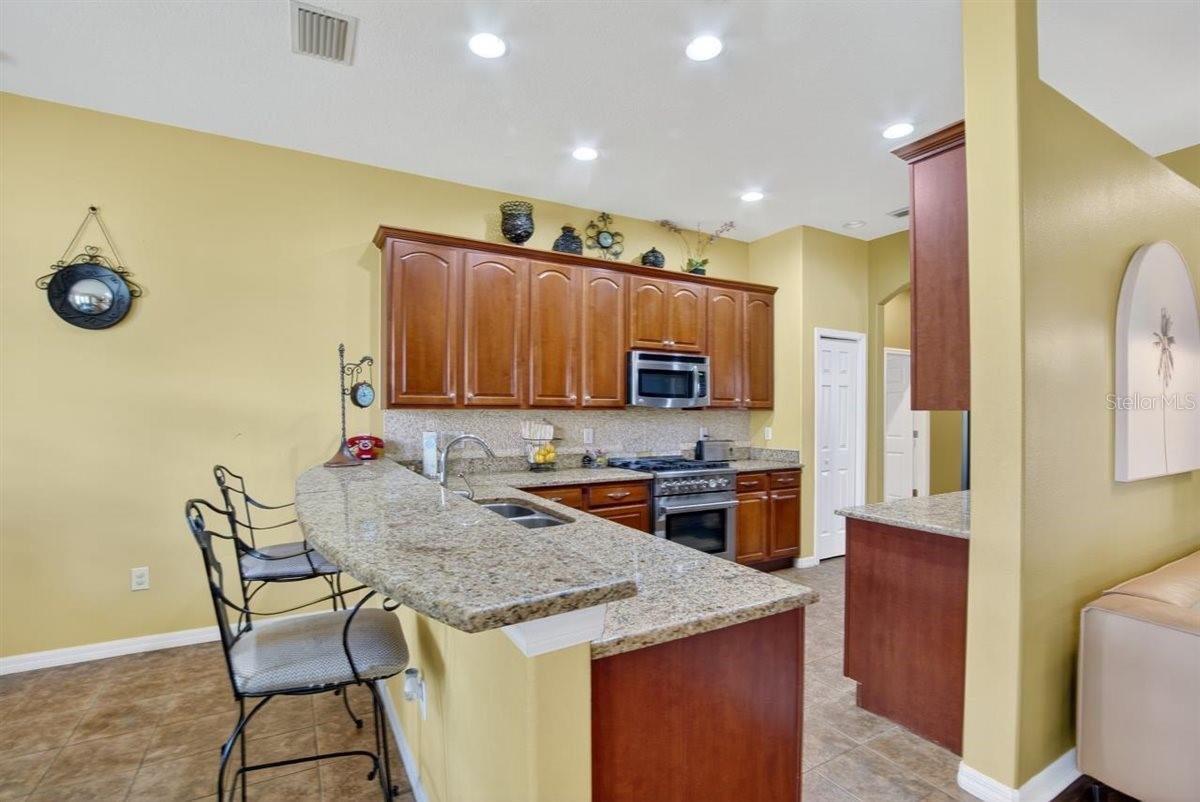 Image 17 of 66 For 2336 Shirecrest Cove Way