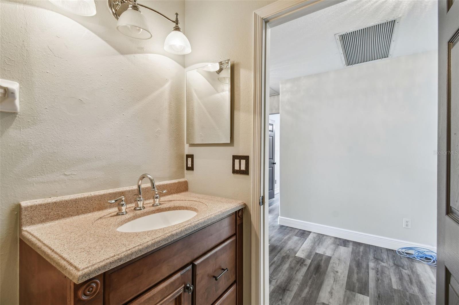 Image 41 of 100 For 16003 Ridley Place