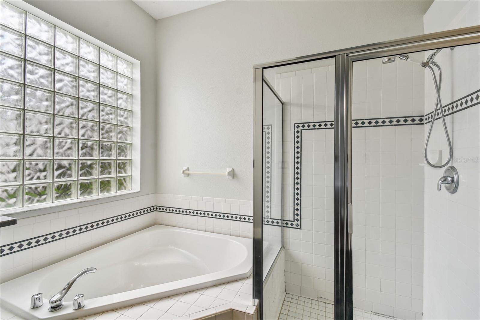 Image 47 of 100 For 16003 Ridley Place