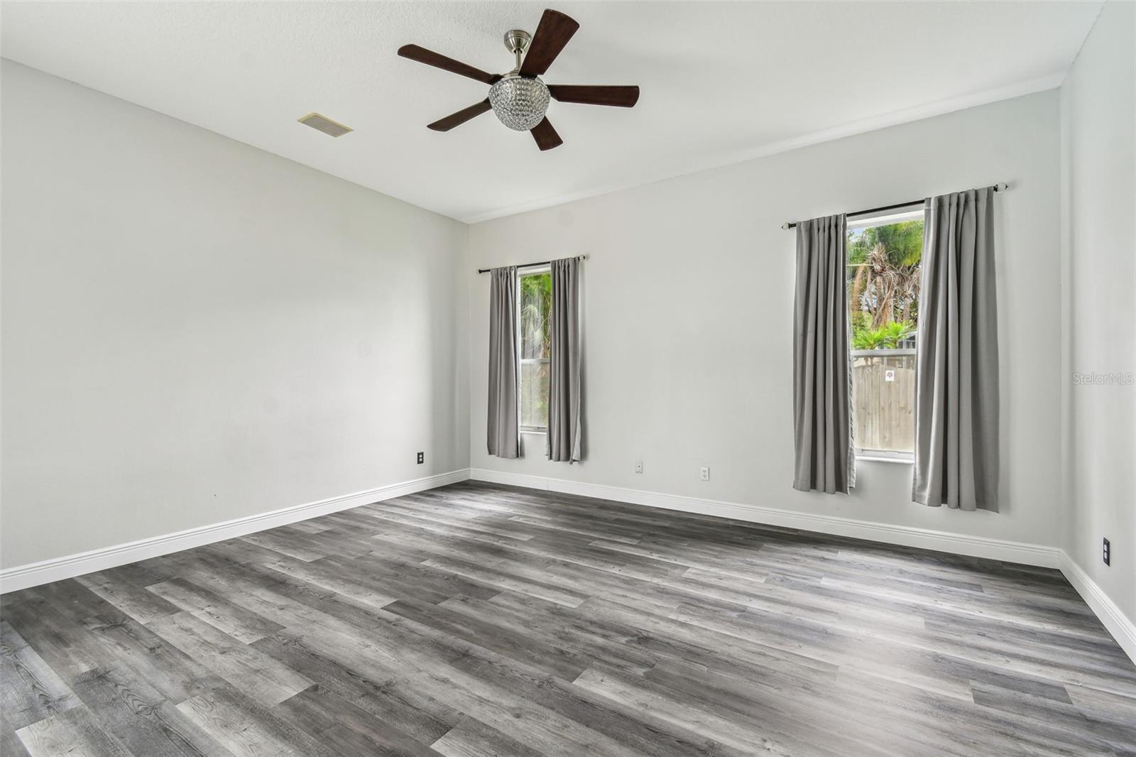 Image 61 of 100 For 16003 Ridley Place