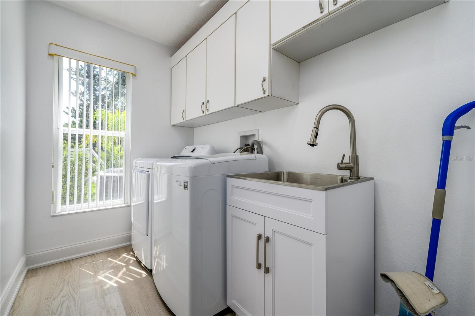 Image 22 of 42 For 9915 Hermosillo Drive