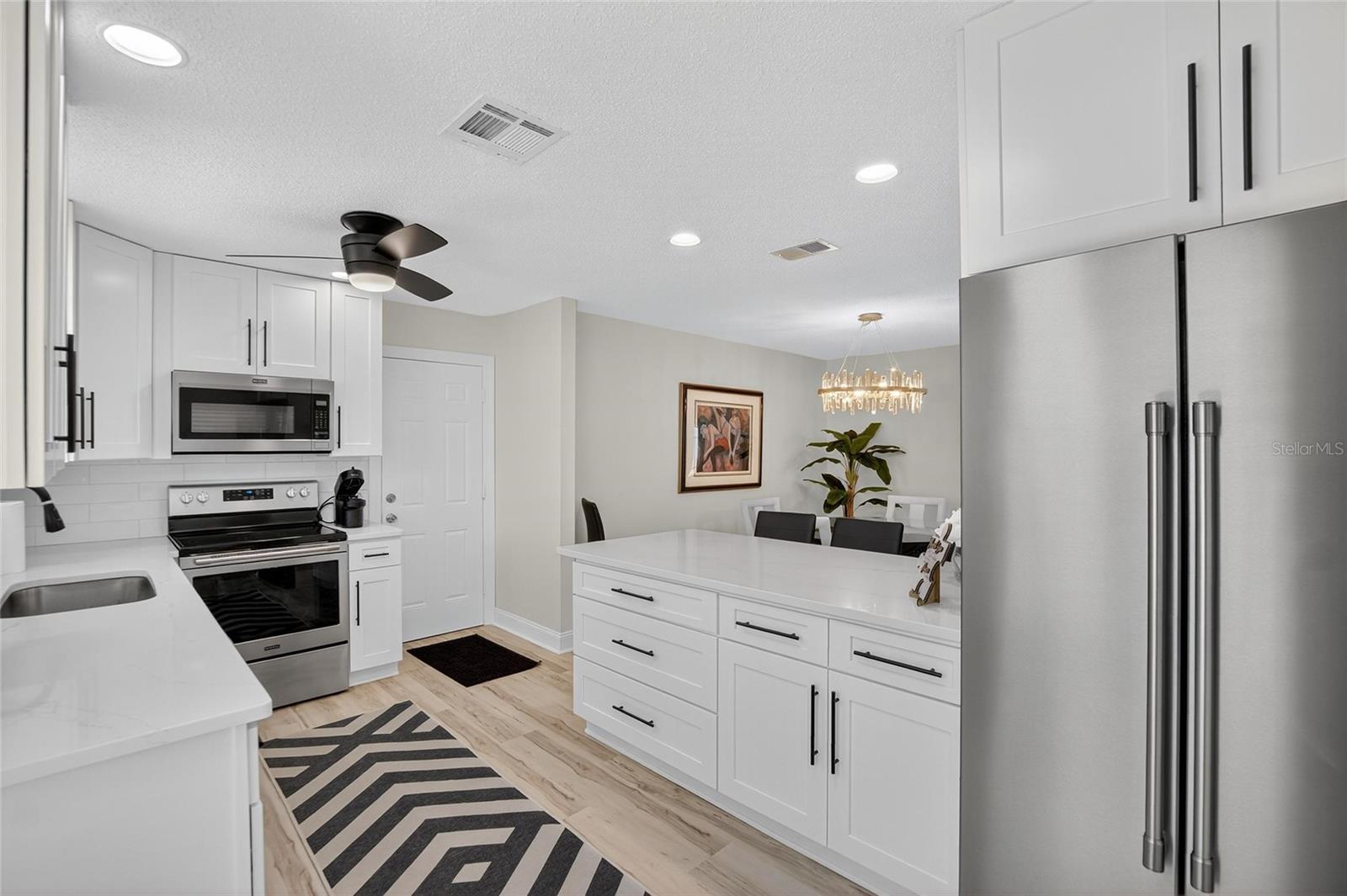 Image 19 of 50 For 2190 Bramblewood Drive N