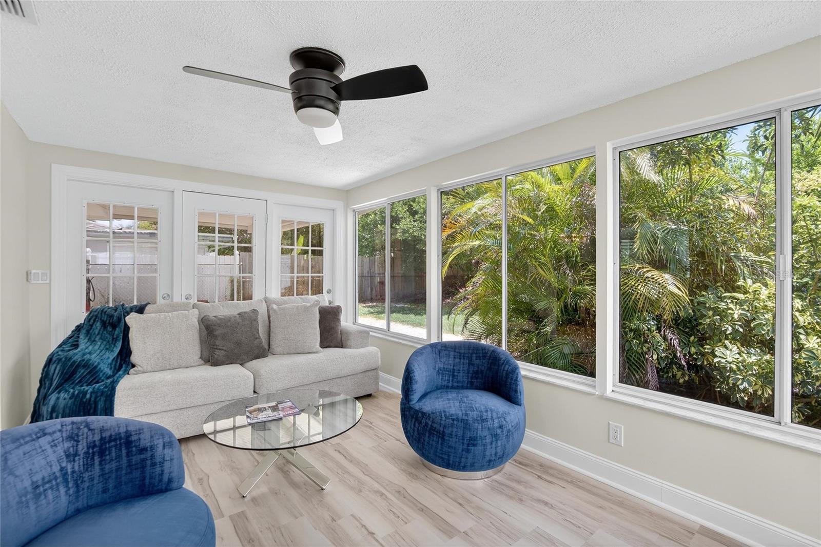 Image 34 of 50 For 2190 Bramblewood Drive N