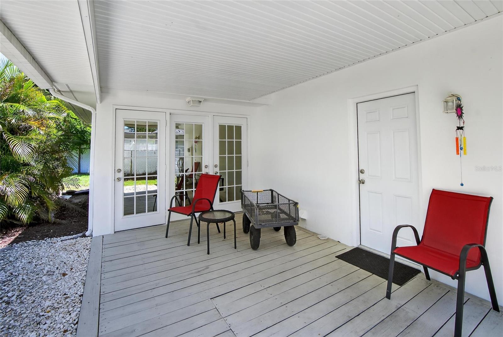 Image 39 of 50 For 2190 Bramblewood Drive N