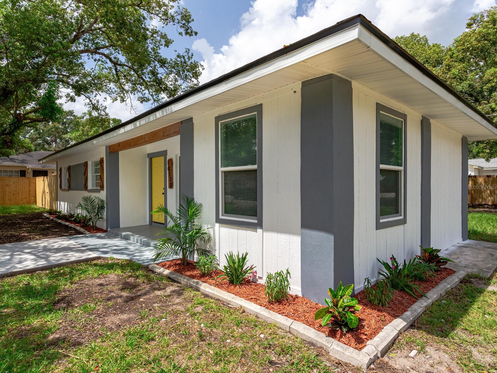 Image 3 of 20 For 10120 Aster Avenue