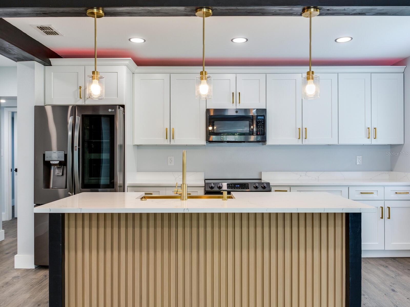 Image 4 of 20 For 10120 Aster Avenue