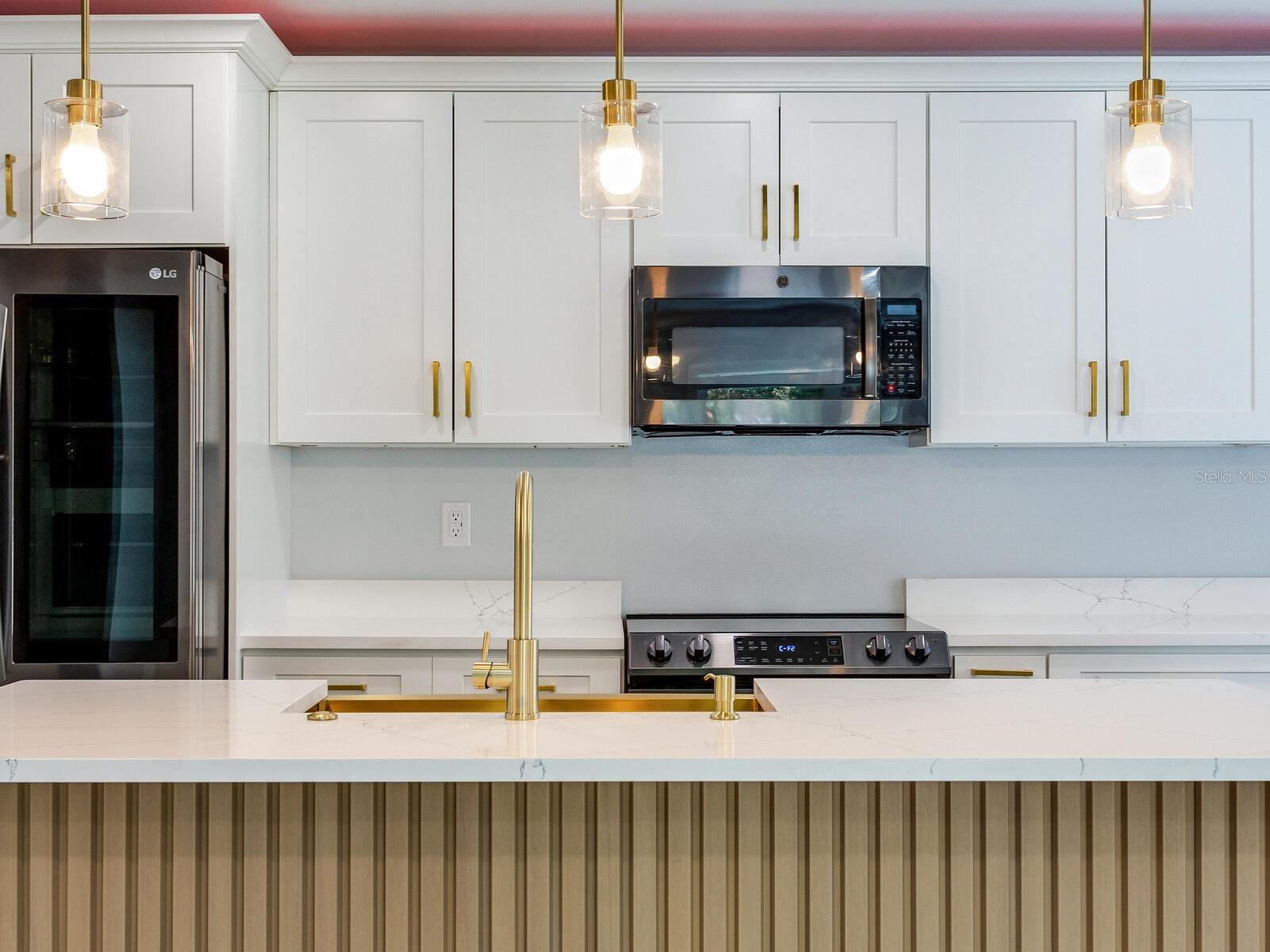 Image 5 of 20 For 10120 Aster Avenue