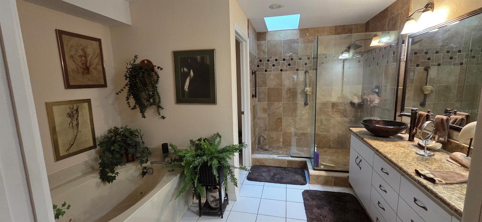 Image 5 of 19 For 2150 Oak Forest Lane