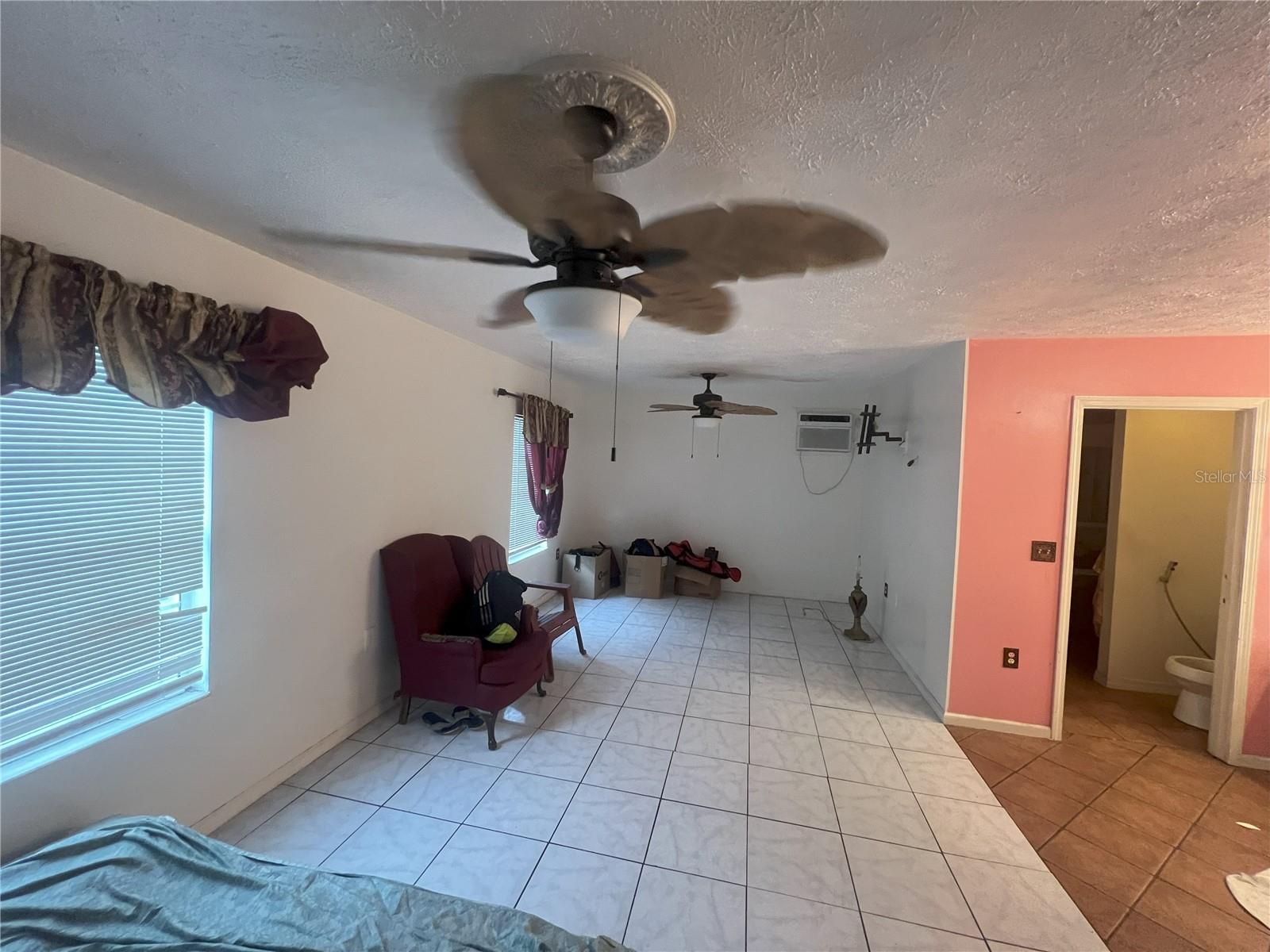 Image 11 of 14 For 505 Avenue G Se