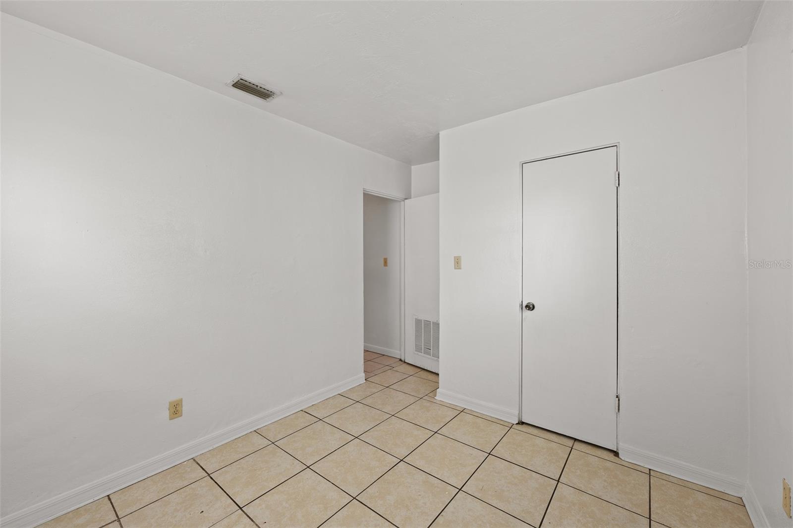 Image 17 of 43 For 1407 Taft Avenue