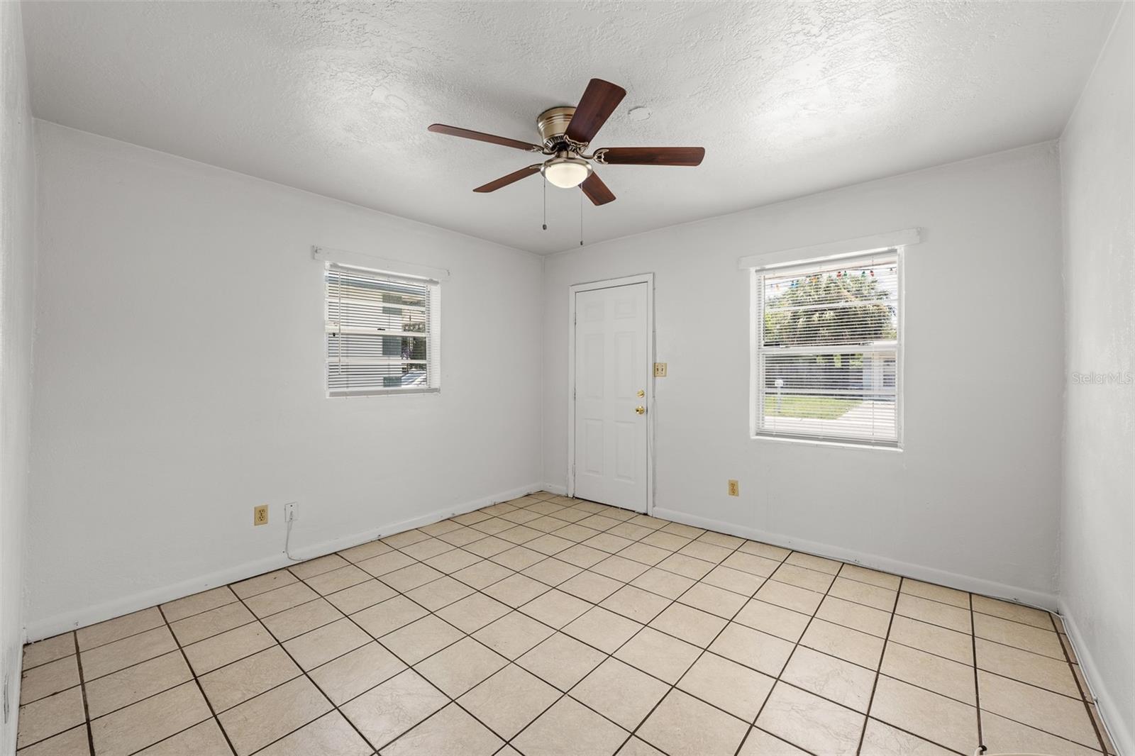Image 4 of 43 For 1407 Taft Avenue