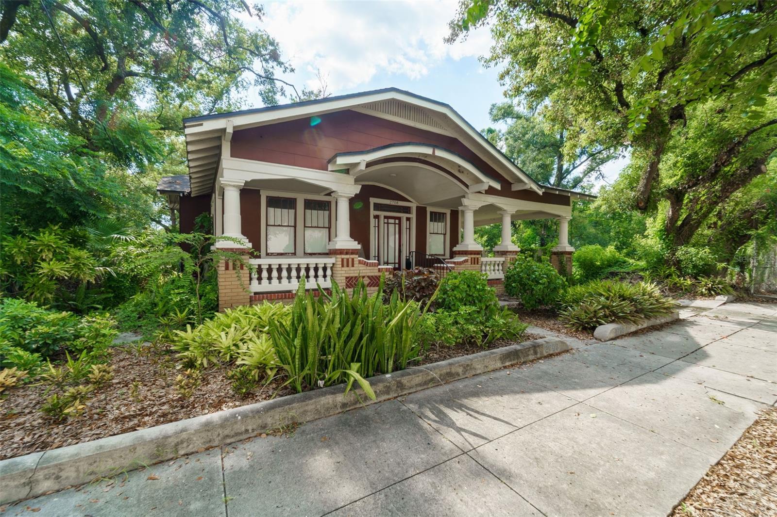 Image 3 of 21 For 2708 Elmore Avenue