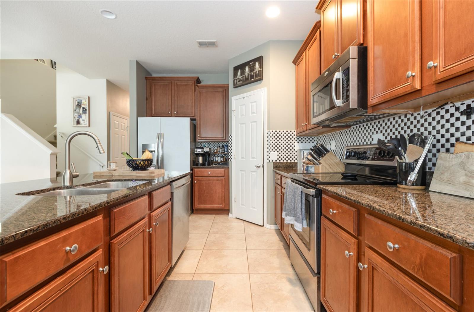 Image 7 of 29 For 9028 Aspen Hollow Place