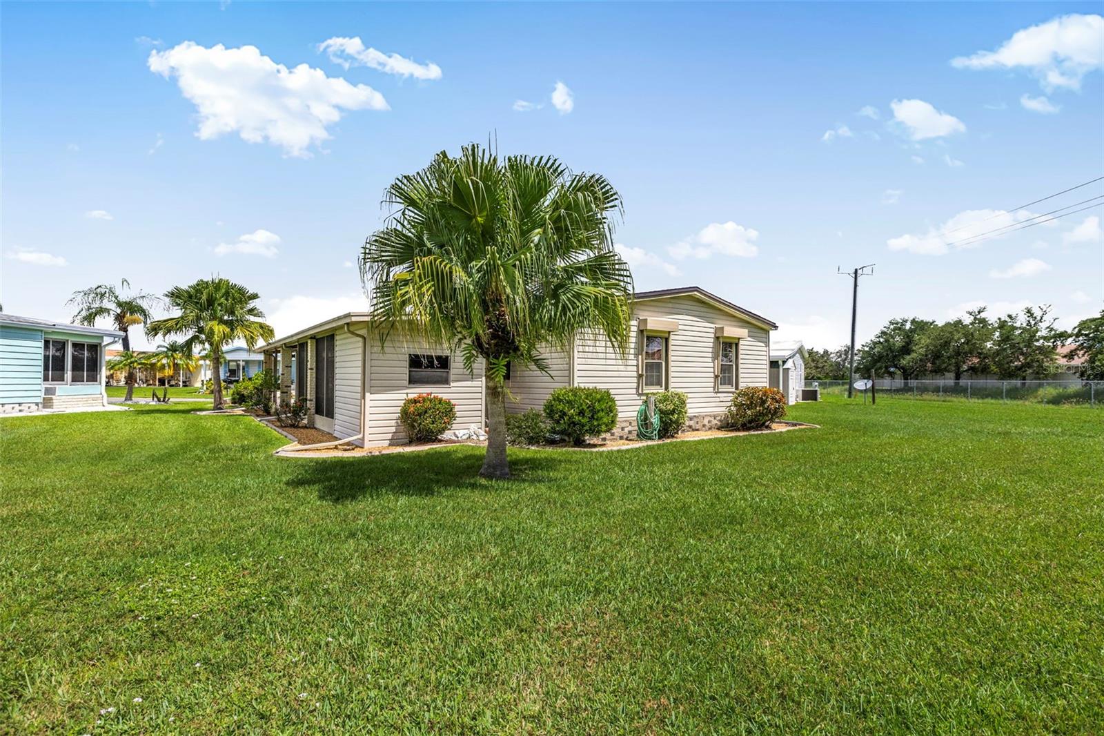 Image 25 of 87 For 517 La Playa Circle