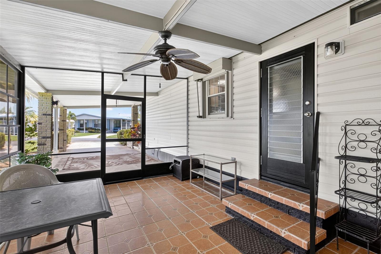 Image 6 of 87 For 517 La Playa Circle