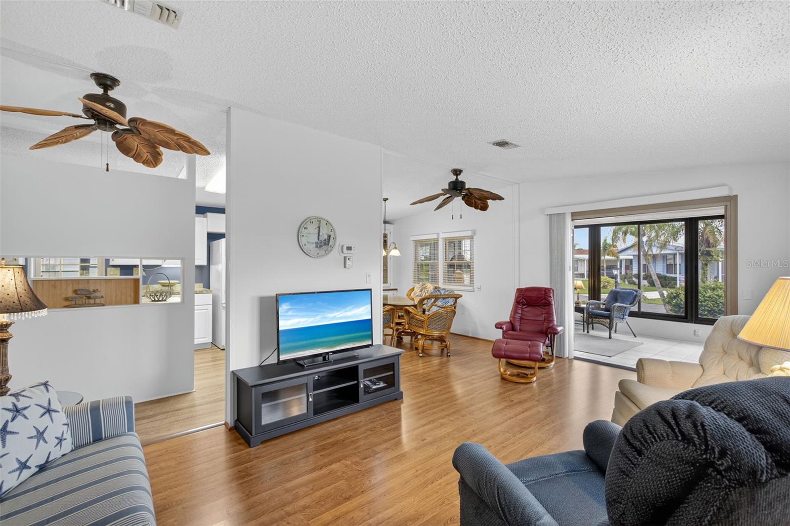 Image 8 of 87 For 517 La Playa Circle