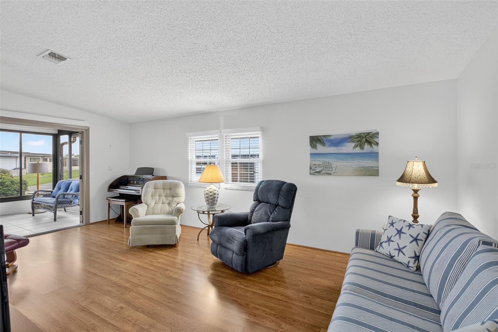 Image 9 of 87 For 517 La Playa Circle