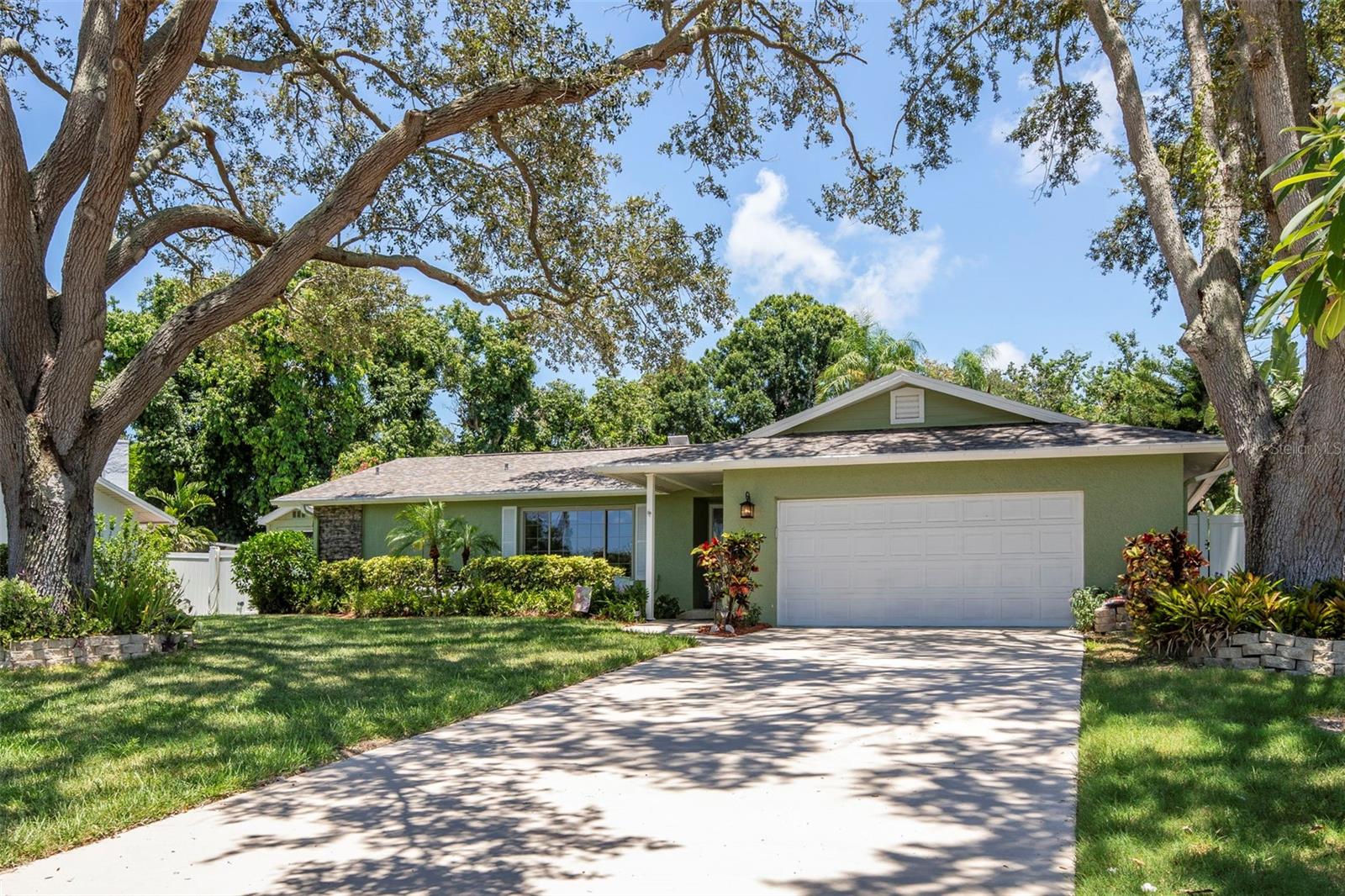 Details for 8135 Bayshore Drive, SEMINOLE, FL 33776